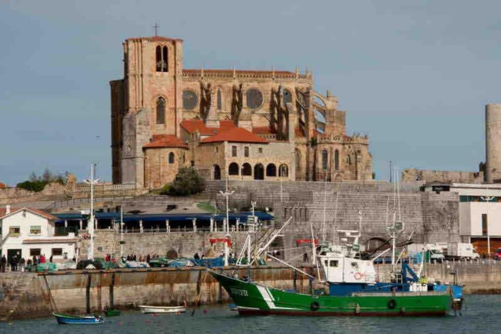 Apto. A Estrenar En El Centro 2 Hab Y 1 Bano Castro Urdiales Exterior photo